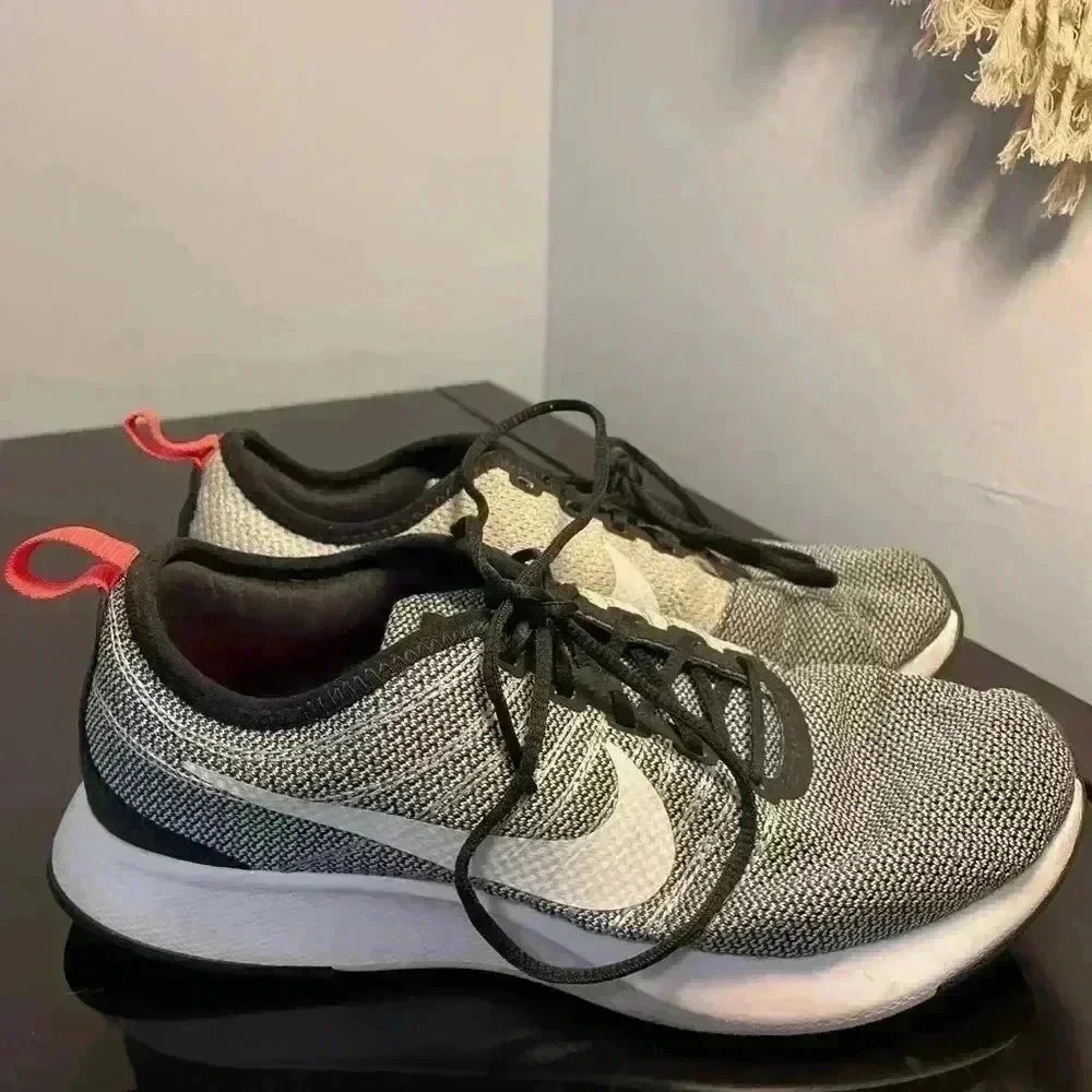 Nike Womens Dualtone Racer Grey Size 6.5Y Running Shoes